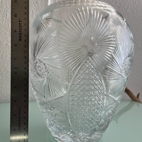 Vintage Signed crystal vase - Picture 2 of 3